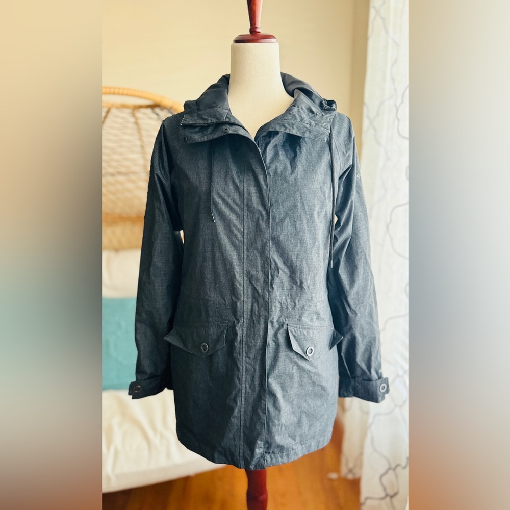 Women's Columbia Rain Jacket in Charcoal Grey, size S